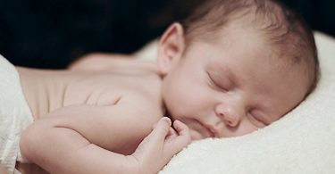 6 Easy Ways to Put Your Baby to Sleep and You Need to Try